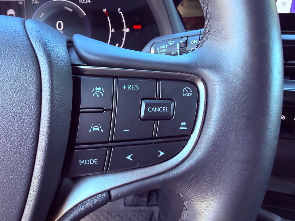 Certified 2025 Lexus UX 300h FWD w/ Accessory Package (Z1) image 21