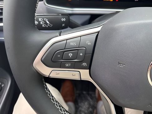 New 2026 Volkswagen Taos SEL AWD/4WD image 16