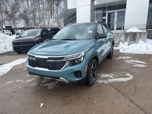 New 2026 Kia Seltos S image 3