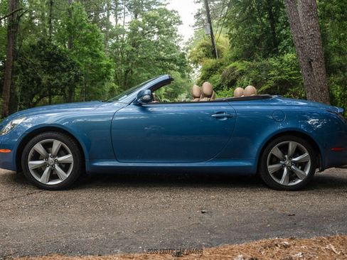 Used 2010 Lexus SC 430 Convertible RWD image 1