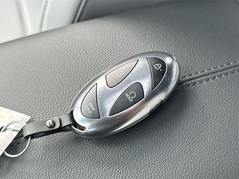 Certified 2025 Hyundai Santa Cruz SEL image 36