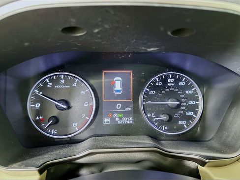 Used 2020 Subaru Outback Limited w/ Popular Package #2 AWD/4WD image 12