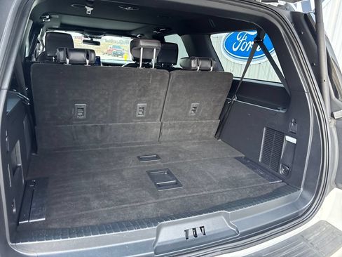 Certified 2022 Ford Expedition Max Platinum AWD/4WD image 34