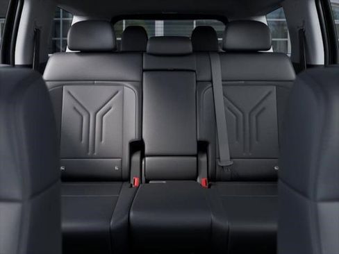 New 2025 Hyundai Santa Fe XRT image 12