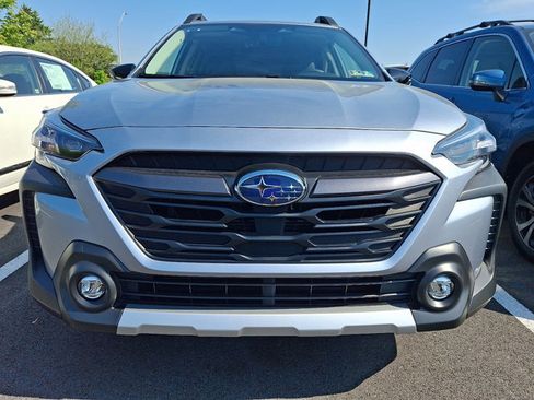 Certified 2025 Subaru Outback Limited AWD/4WD image 2