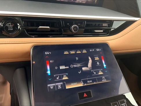 Used 2025 INFINITI QX80 Sensory AWD/4WD image 34