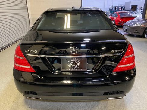 Used 2010 Mercedes-Benz S 550 4MATIC image 8