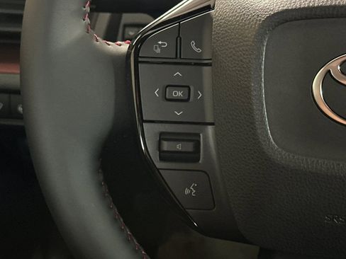 New 2026 Toyota Prius Plug-In Hybrid FWD image 24