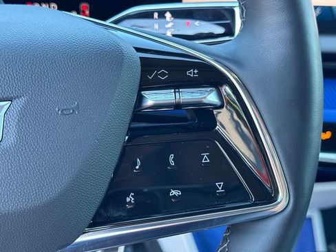 Certified 2025 Cadillac Optiq Sport 2 AWD/4WD image 26