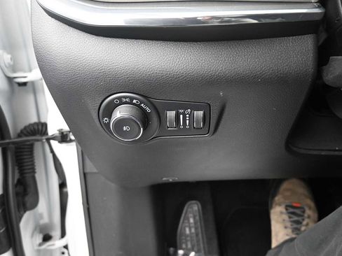 Used 2022 Jeep Compass Limited image 9