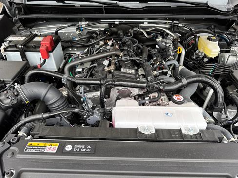 Certified 2025 Toyota 4Runner TRD Off-Road Premium image 10