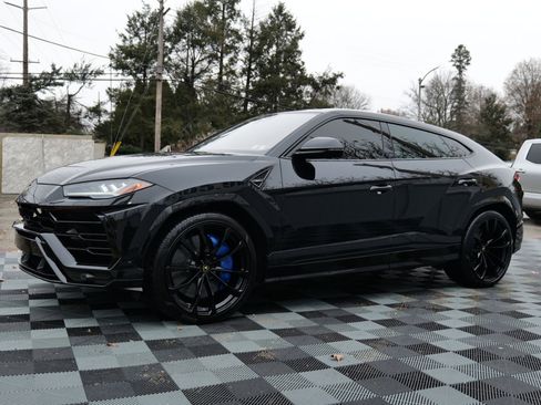 Used 2021 Lamborghini Urus image 10