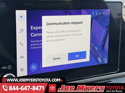 Used 2025 Toyota Camry SE image 18