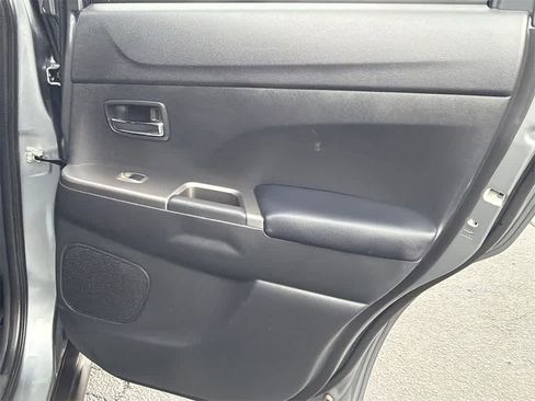 Used 2024 Mitsubishi Outlander Sport SE image 15