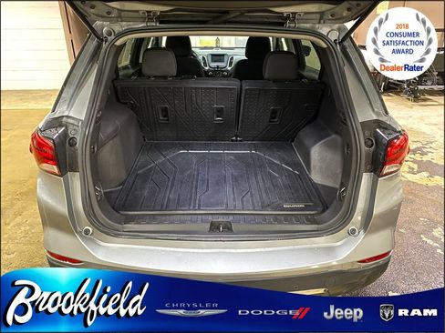 Used 2024 Chevrolet Equinox LT w/ LPO, Floor Liner Package AWD/4WD image 13