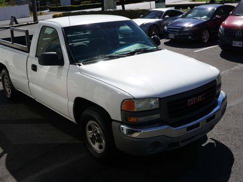 Used 2003 GMC Sierra 1500 W/T image 8