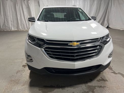 Used 2019 Chevrolet Equinox Premier image 2
