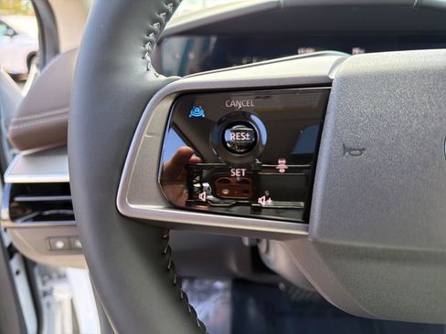 Used 2025 Nissan Murano Platinum image 22