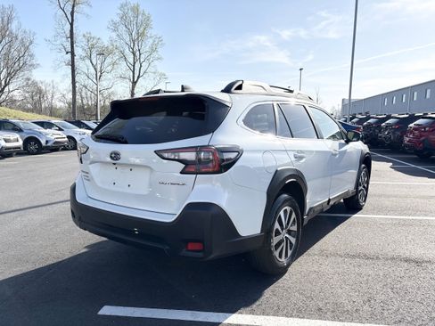 Certified 2025 Subaru Outback Premium image 9