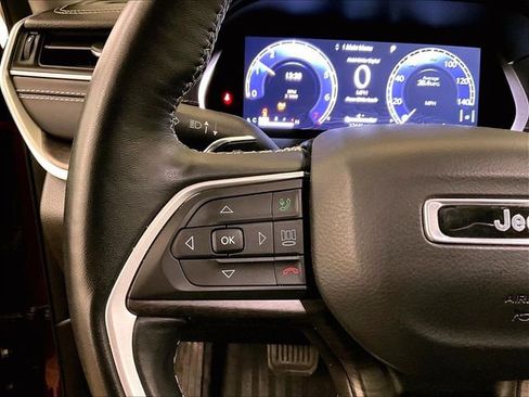 Used 2021 Jeep Grand Cherokee L Limited AWD/4WD image 17