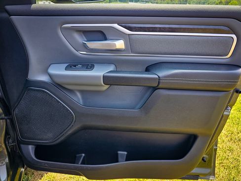 Used 2021 RAM 1500 Big Horn AWD/4WD image 37