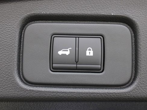 New 2026 Nissan Pathfinder SV image 28