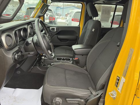 Used 2021 Jeep Wrangler Unlimited Sport image 12
