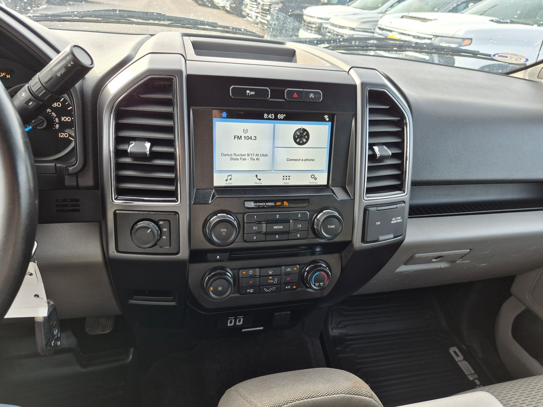 Used 2017 Ford F150 XLT w/ Equipment Group 302A Luxury AWD/4WD image 23