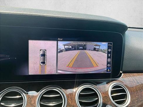 Used 2020 Mercedes-Benz E 350 Sedan image 21