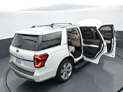 Used 2023 Ford Expedition Platinum image 44