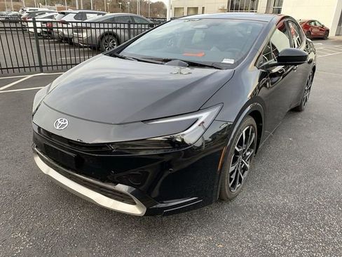New 2025 Toyota Prius Plug-In Hybrid FWD image 4