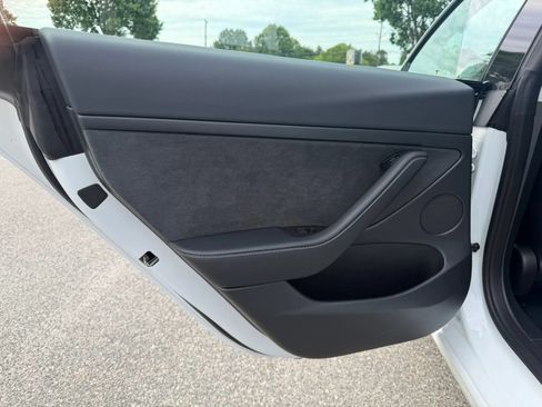 Used 2023 Tesla Model 3 Standard Range RWD image 10