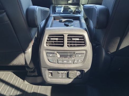 Used 2020 Honda Pilot Black Edition image 25