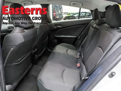 Used 2022 Toyota Prius LE image 20