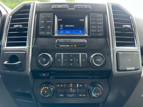 Used 2015 Ford F150 XLT w/ Equipment Group 301A Mid RWD image 11