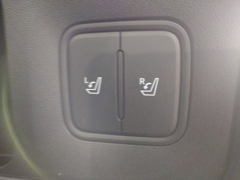 New 2026 Hyundai Ioniq 9 SEL image 18