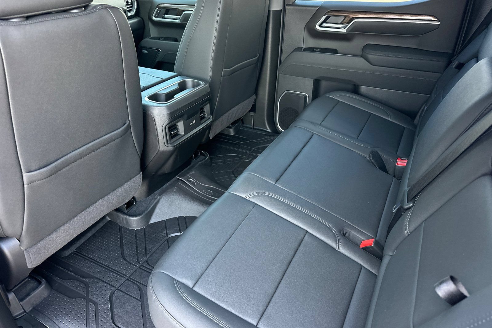 New 2026 Chevrolet Silverado 1500 RST w/ Convenience Package II AWD/4WD image 12