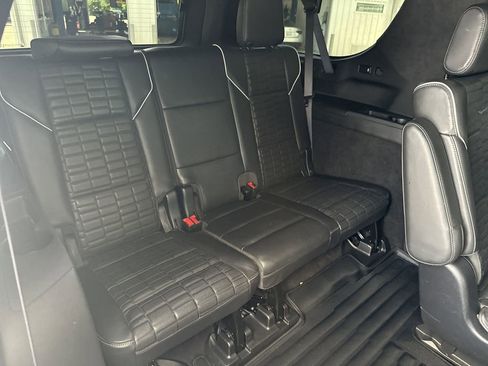 Used 2022 Cadillac Escalade ESV Sport Platinum w/ LPO, ONYX Package AWD/4WD image 34