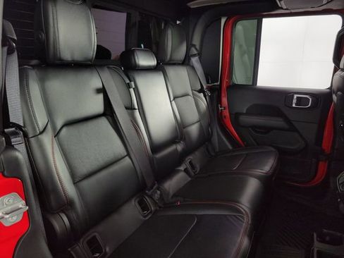 Used 2020 Jeep Gladiator Rubicon image 16