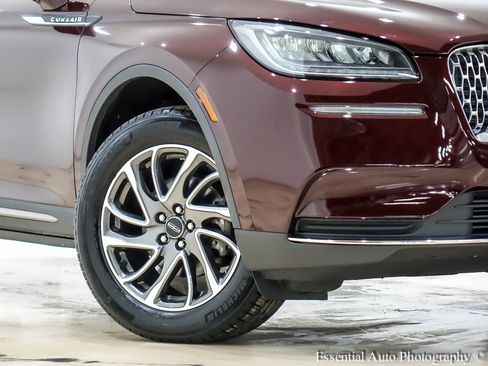 Used 2021 Lincoln Corsair AWD w/ Equipment Group 101A image 3