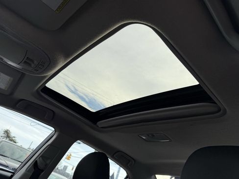 Used 2012 Toyota Corolla S image 21