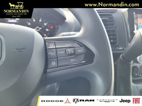 Used 2024 RAM ProMaster 2500 w/ Convenience Group FWD image 14