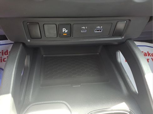 Used 2023 Nissan Frontier S w/ Technology Package AWD/4WD image 12