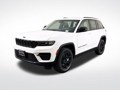 New 2025 Jeep Grand Cherokee Laredo
