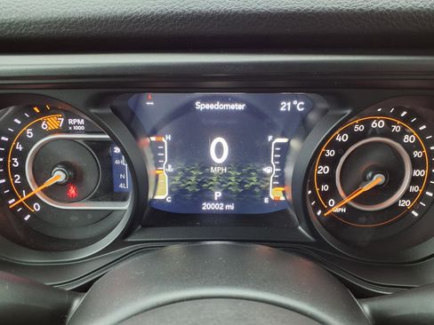 Used 2024 Jeep Wrangler Unlimited Sport AWD/4WD image 14