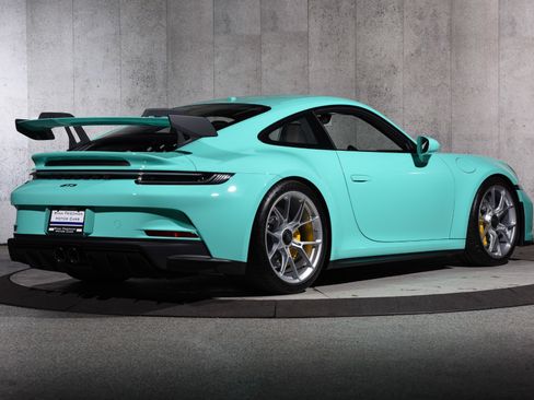 Used 2024 Porsche 911 GT3 RWD image 3