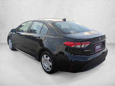 Used 2024 Toyota Corolla LE FWD image 8
