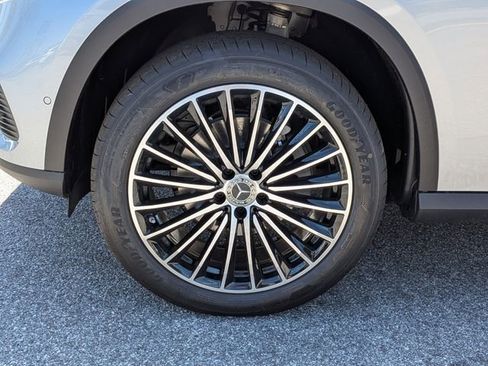New 2026 Mercedes-Benz GLC 300 image 11
