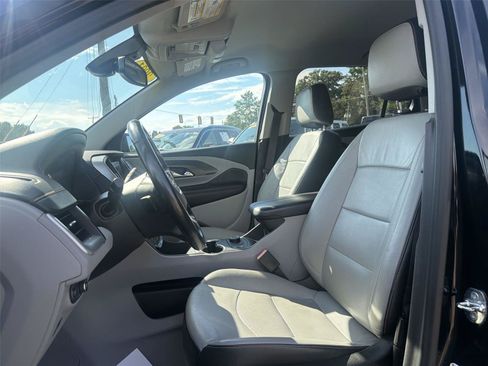 Used 2021 GMC Terrain SLT w/ Infotainment Package II FWD image 10