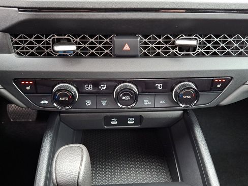 Certified 2025 Honda Accord SE image 16